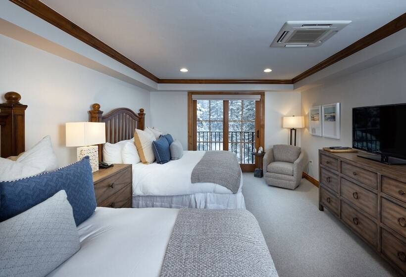 3 Bedroom Apartment, Gravity Haus Vail