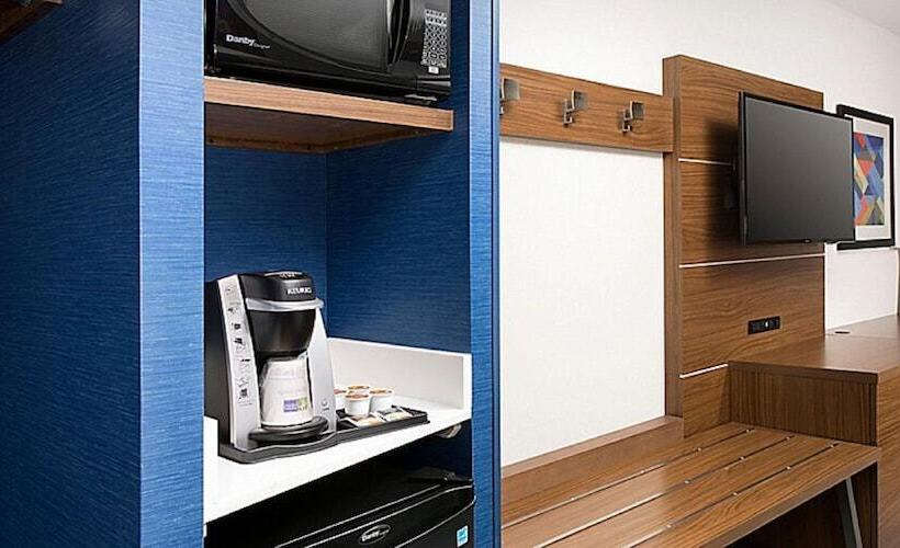 اتاق استاندارد, Holiday Inn Express Chesapeake   Norfolk, An Ihg