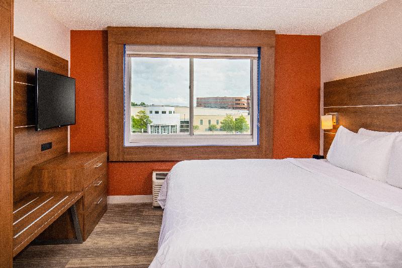 اتاق استاندارد با تخت بزرگ, Holiday Inn Express Chesapeake   Norfolk, An Ihg