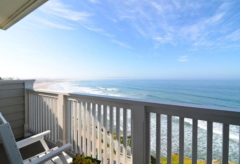 سوئیت پریمیوم, Pismo Lighthouse Suites