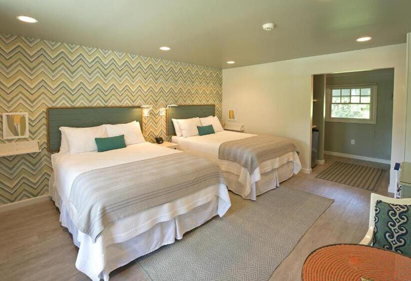 اتاق استاندارد با تخت دو نفره بزرگ, The Lodge On The Cove