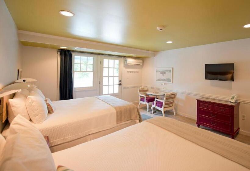 اتاق استاندارد با تخت دو نفره بزرگ, The Lodge On The Cove