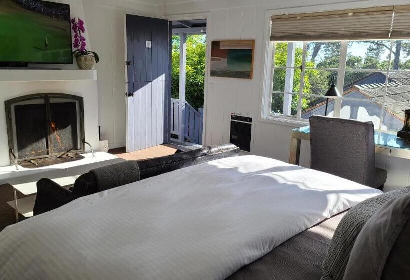 اتاق سوپریور با تخت بزرگ, The Vagabond S House Boutique Inn