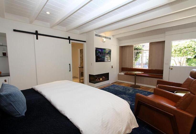 اتاق سوپریور با تخت بزرگ, The Vagabond S House Boutique Inn