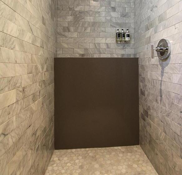 اتاق لوکس با تخت بزرگ, The Vagabond S House Boutique Inn