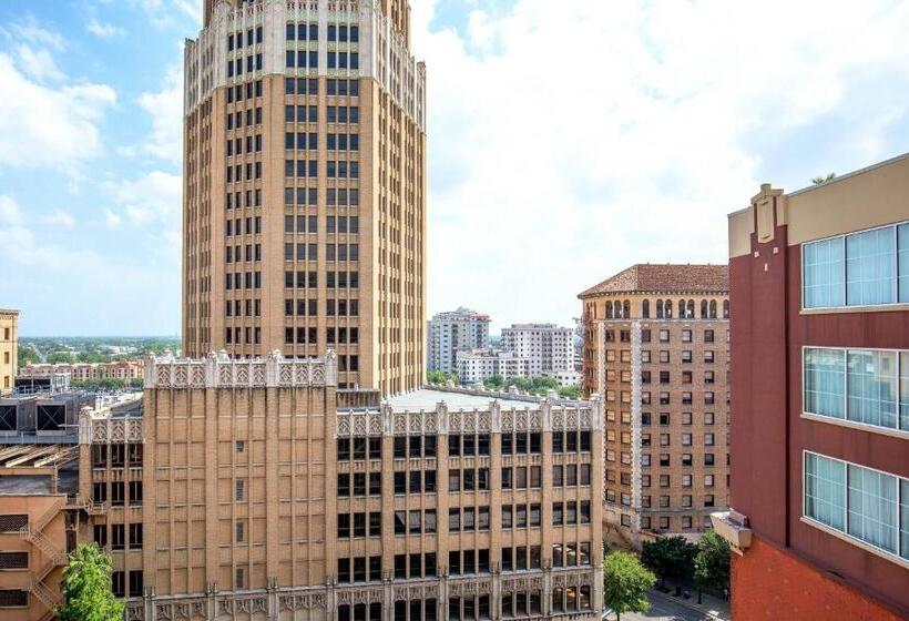 اتاق کلاسیک با تخت دونفره, The Westin Riverwalk, San Antonio