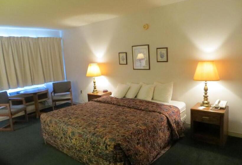 Стандартный Номер Кровать Кинг, Waterfront Inn Mackinaw City