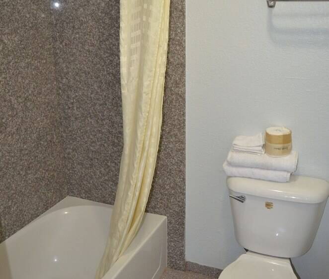 اتاق استاندارد با 2 تخت دوبل, Welcome Inn Corona