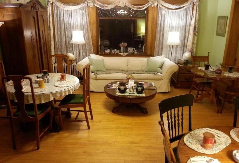 اتاق استاندارد, White Lace Inn