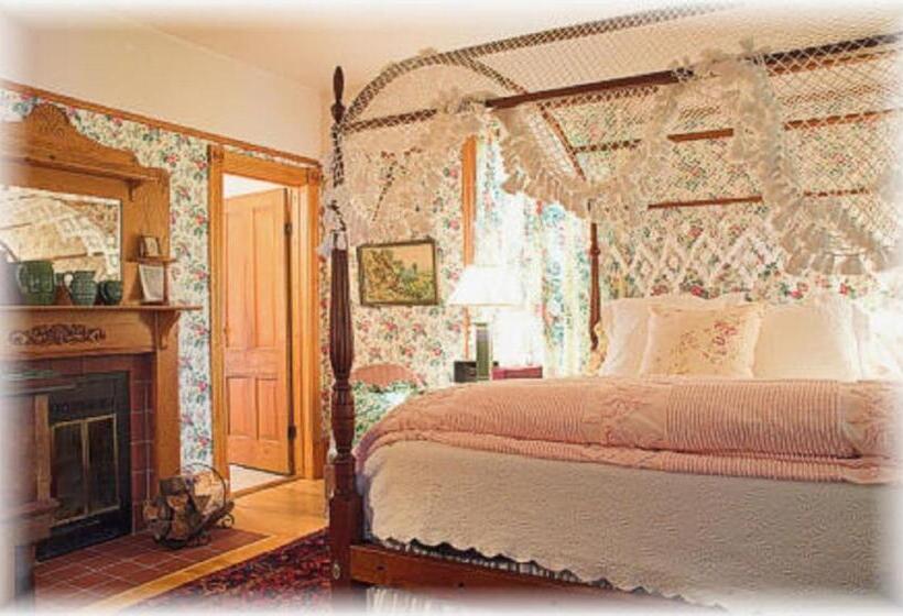 اتاق اکونومی, White Lace Inn