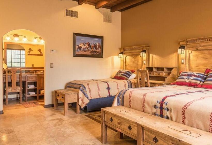 اتاق لوکس با تخت بزرگ, White Stallion Ranch