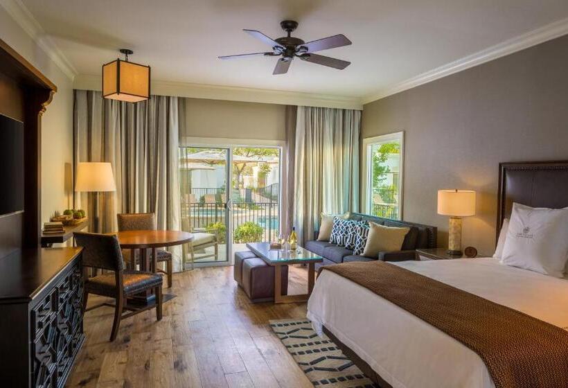 سوییت جونیور با چشم‌انداز استخر, La Cantera Resort & Spa