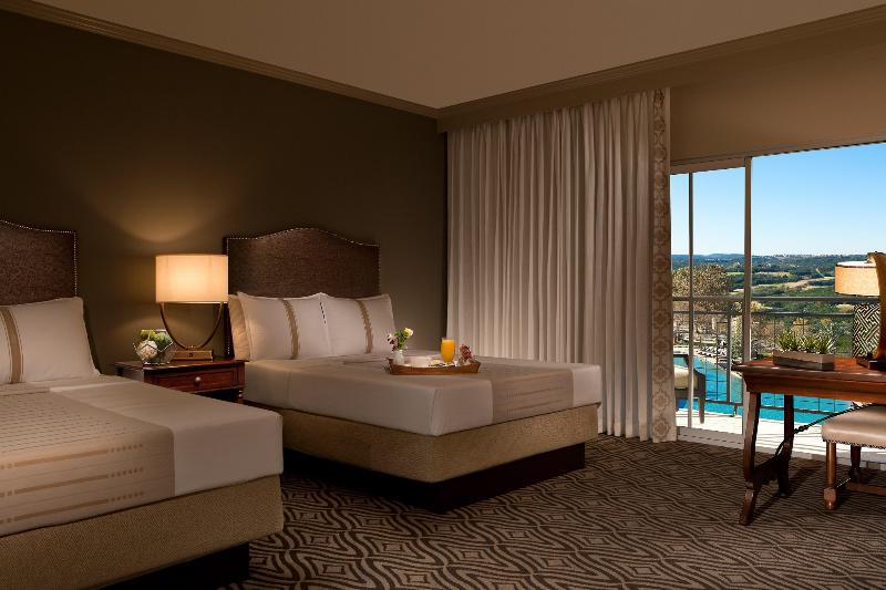 مجموعه ویستا شهر, La Cantera Resort & Spa