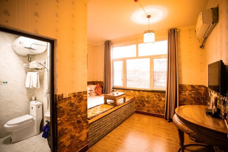 سوییت لوکس, Pingyao Deyunshe Inn