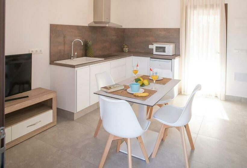 דירת חדר, Stella Maris  Formentera Break