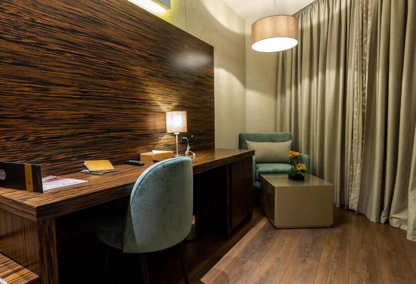 اتاق استاندارد, Nour Plazza