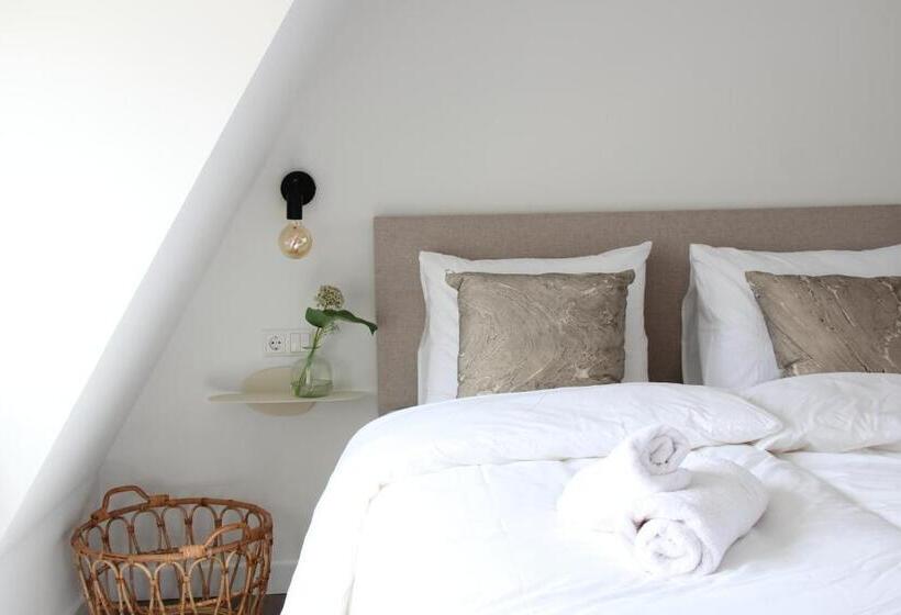 Eenvoudige Kamer, Paradis Zandvoort