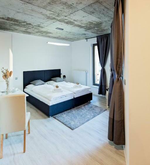 استودیو استاندارد با بالکن, Exclusive Penzion Viva Residence