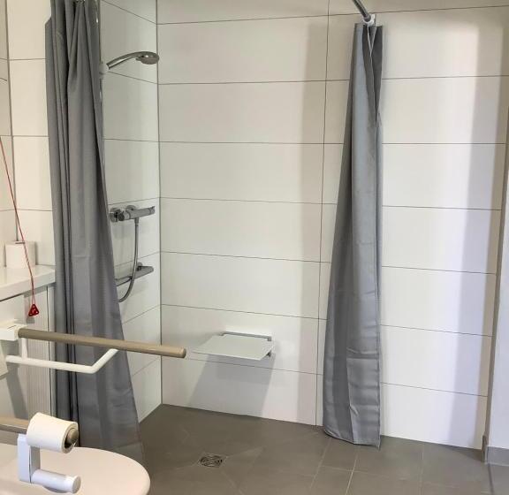 اتاق استاندارد برای معلولان, Wirotel Warnemünde