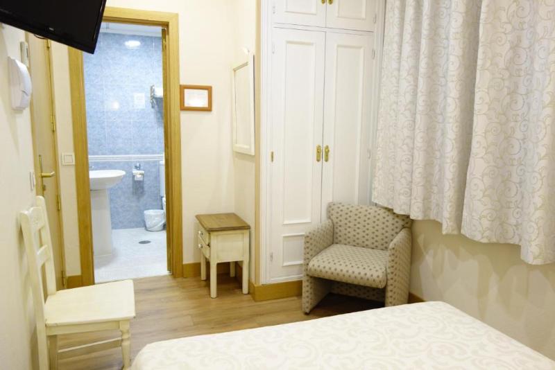 اتاق استاندارد, Hostal Toledo