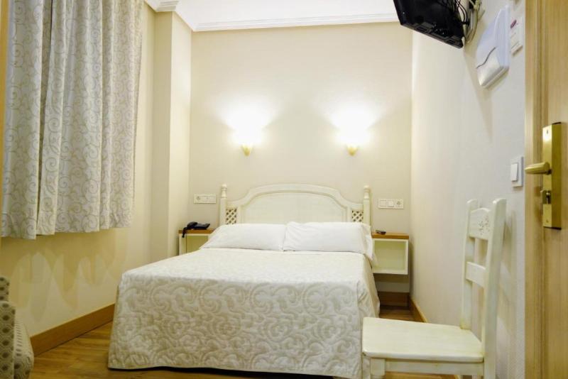 اتاق استاندارد, Hostal Toledo