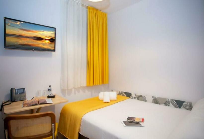 Standard Single Room, Casual Colours Barcelona