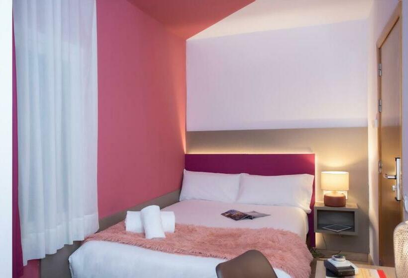 Standard Single Room, Casual Colours Barcelona