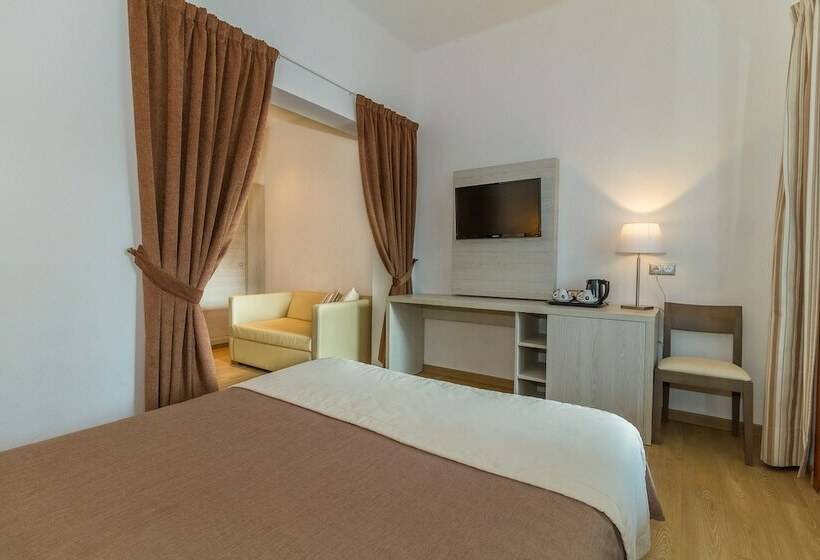 سوییت جونیور, Eix Alcudia Hotel Adults Only