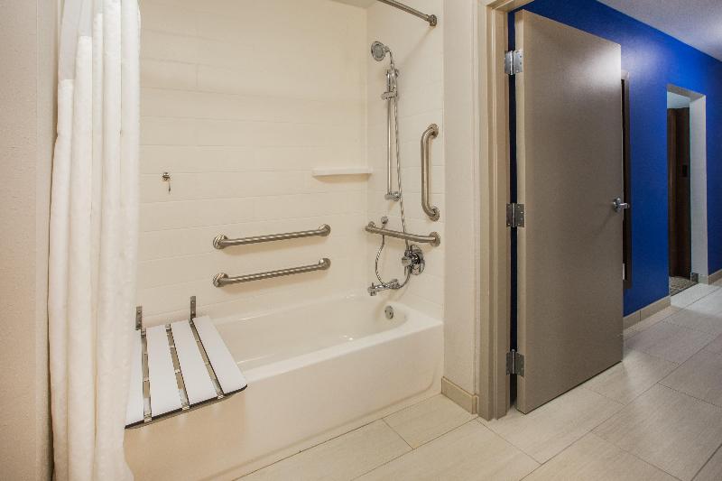 キングサイズベッドのスタンダードルーム, Holiday Inn Express & Suites Austin North Central, An Ihg