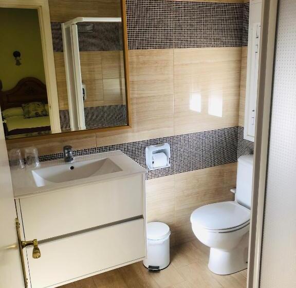 اتاق استاندارد, Hostal Los Escudos