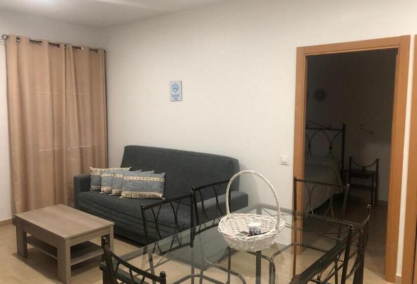 اتاق سوپریور خانوادگی, Hostal Los Escudos