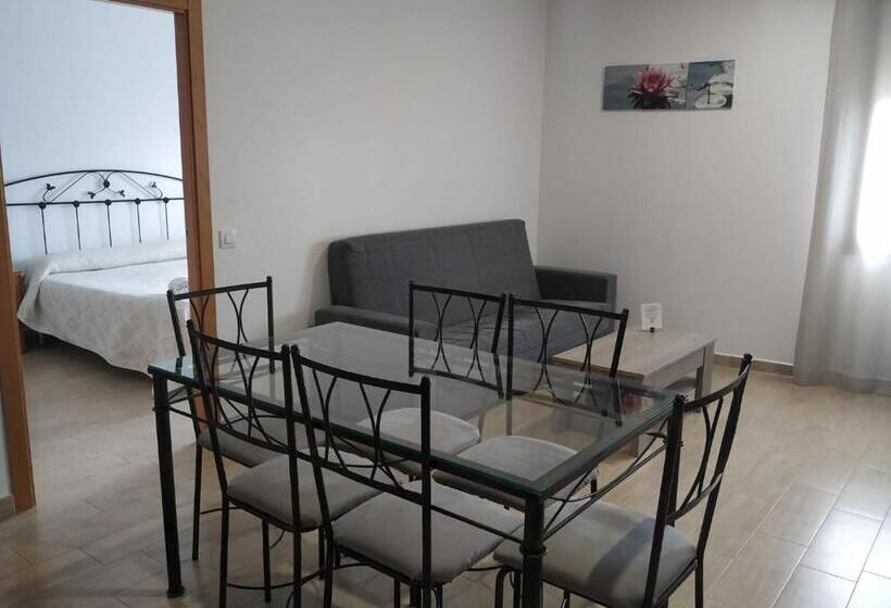 اتاق سوپریور خانوادگی, Hostal Los Escudos