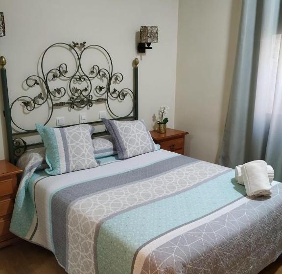 اتاق استاندارد, Hostal Los Escudos