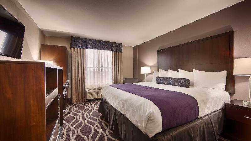 اتاق استاندارد با تخت بزرگ, Iban Dallas Park Central , Trademark By Wyndham