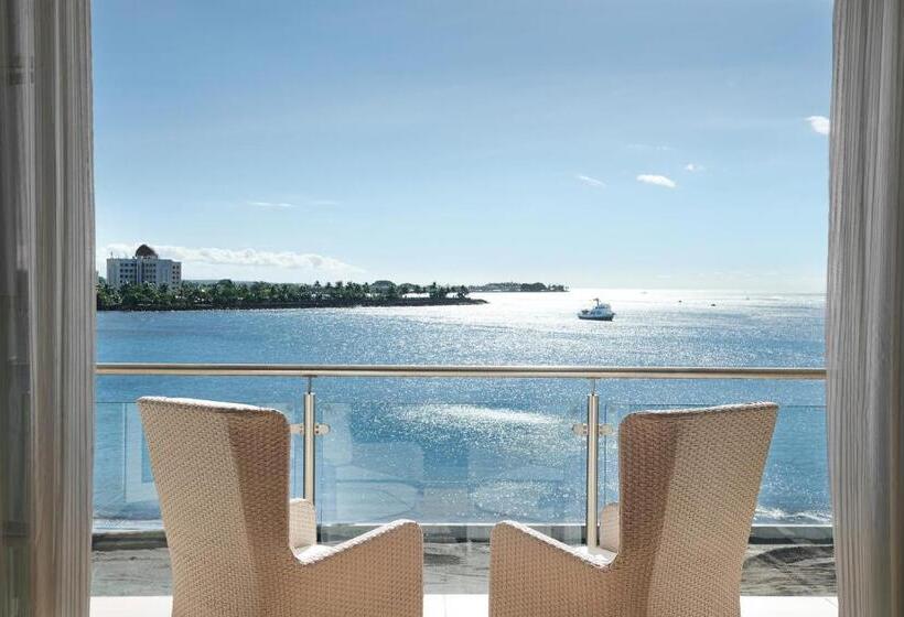 اتاق استاندارد با تخت دو نفره بزرگ, Sheraton Samoa Aggie Grey S Hotel & Bungalows