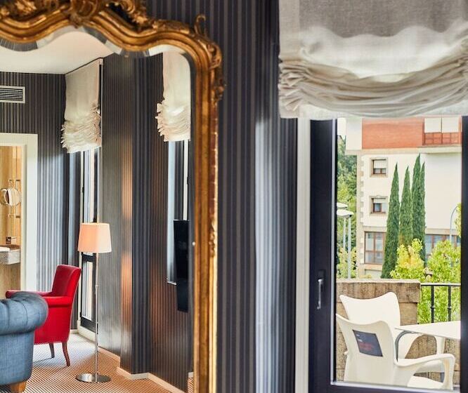 سوئیت جونیور با چشم‌انداز باغ, Silken Gran Hotel Durango