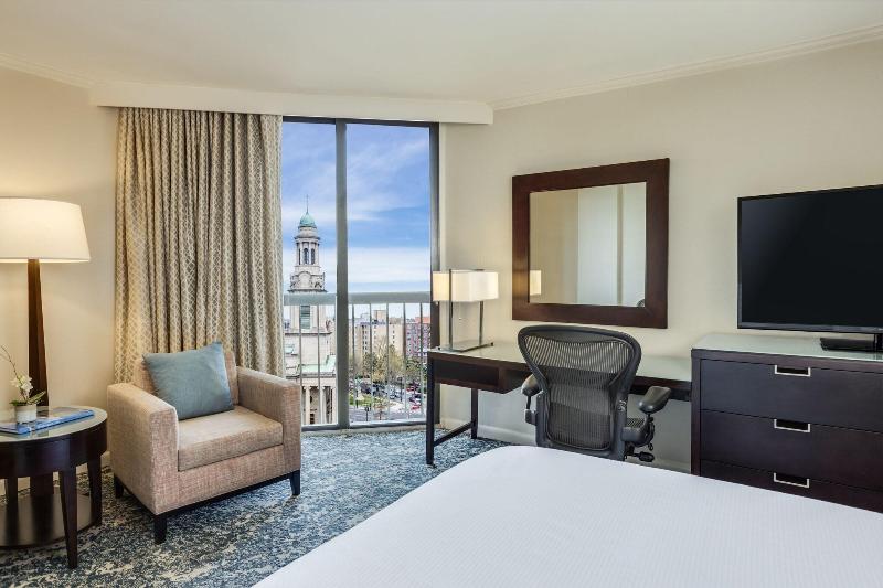 اتاق استاندارد با تخت بزرگ برای معلولان, The Westin Washington, D.c. City Center