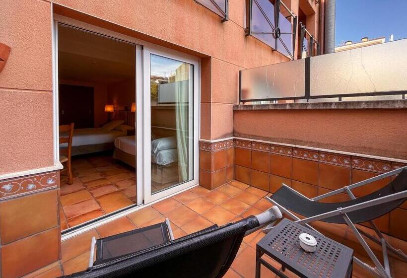 Standard Triple Room with Terrace, Vila De Tossa