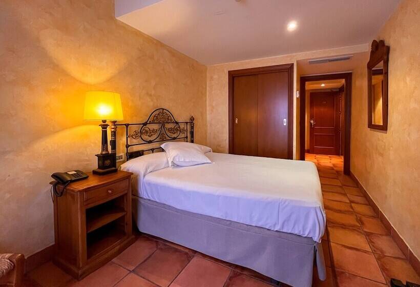 اتاق استاندارد یک نفره, Vila De Tossa