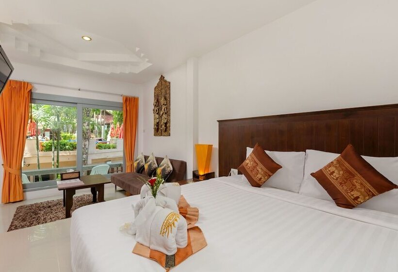 بانگلوی لوکس, Club Bamboo Boutique Patong Beach Resort