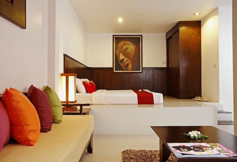 بانگلوی لوکس, Club Bamboo Boutique Patong Beach Resort