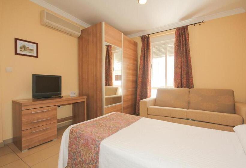 Chambre Triple Standard, Hostal Costa Azul