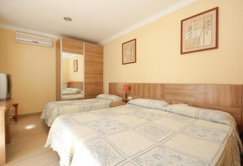 Chambre Triple Standard, Hostal Costa Azul