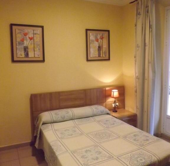 Chambre Familiale, Hostal Costa Azul