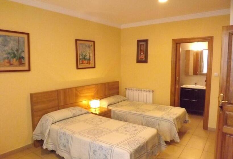 Chambre Triple Standard, Hostal Costa Azul