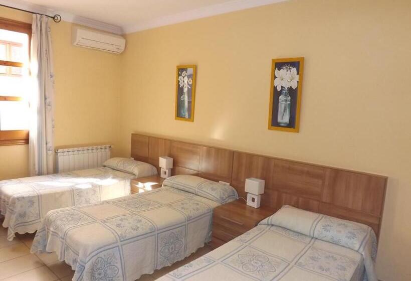 Chambre Triple Standard, Hostal Costa Azul