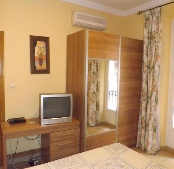 Chambre Familiale, Hostal Costa Azul