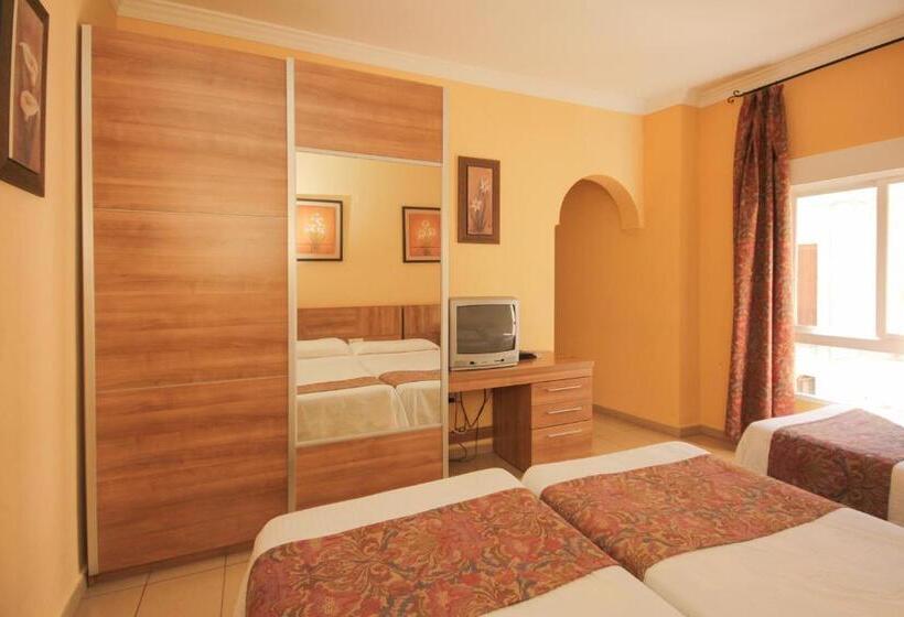 Chambre Familiale, Hostal Costa Azul