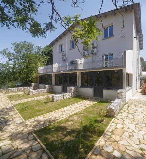 سوئیت جونیور با تراس, Du Lac Foix