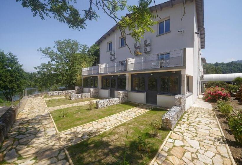 سوئیت جونیور با تراس, Du Lac Foix